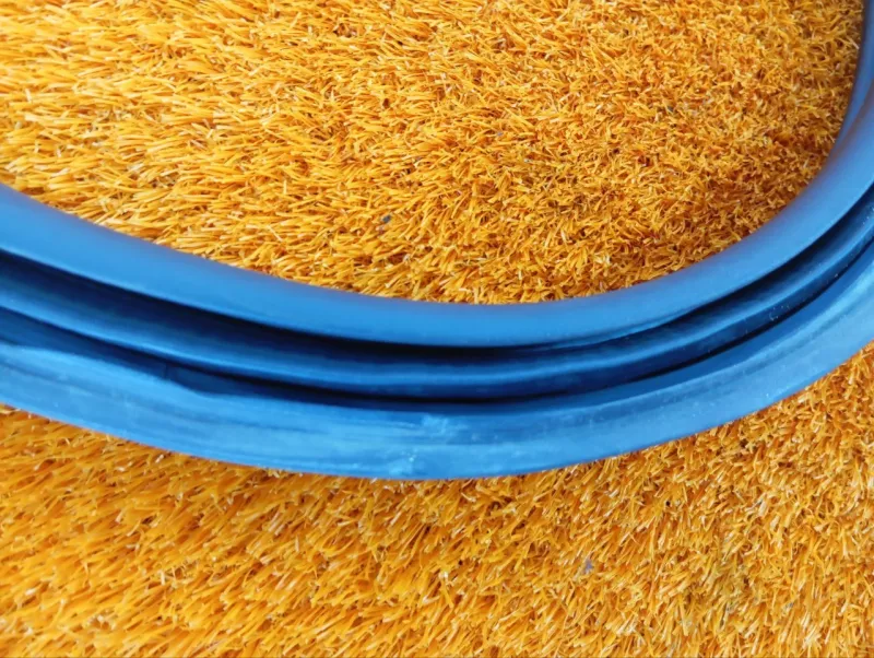 Уплотнитель багажника