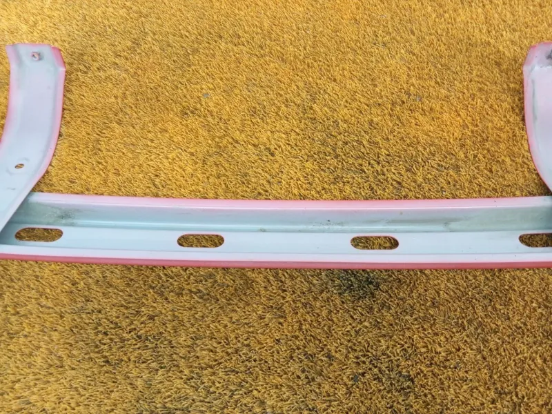 Усилитель бампера