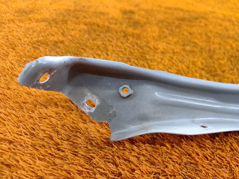 Крепление фары