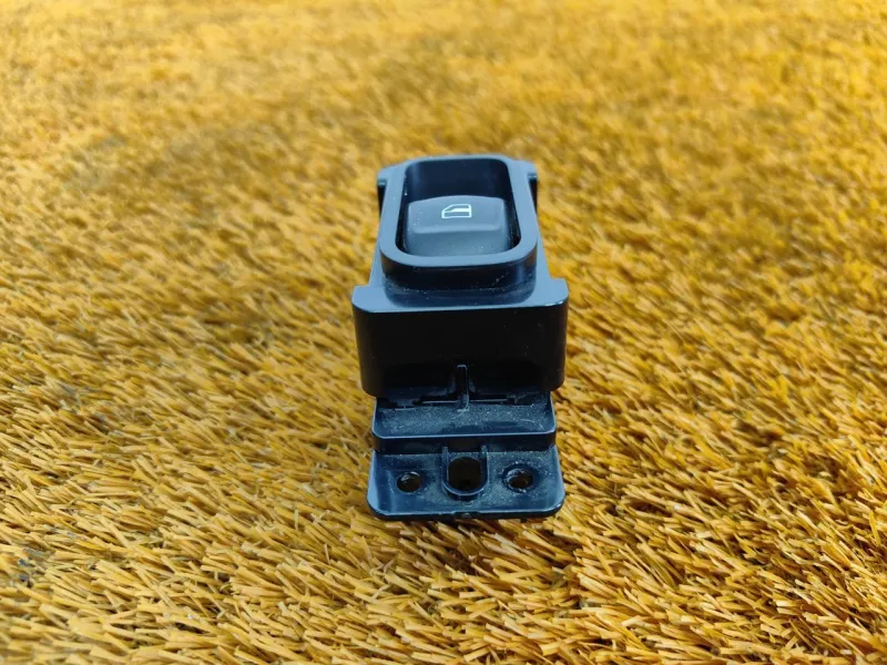 Кнопка стеклоподъемника