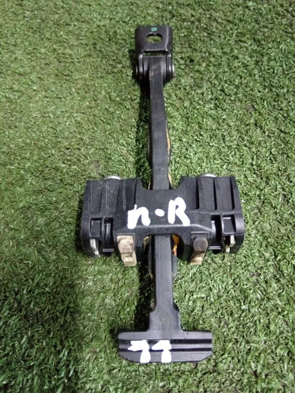 Ограничитель двери