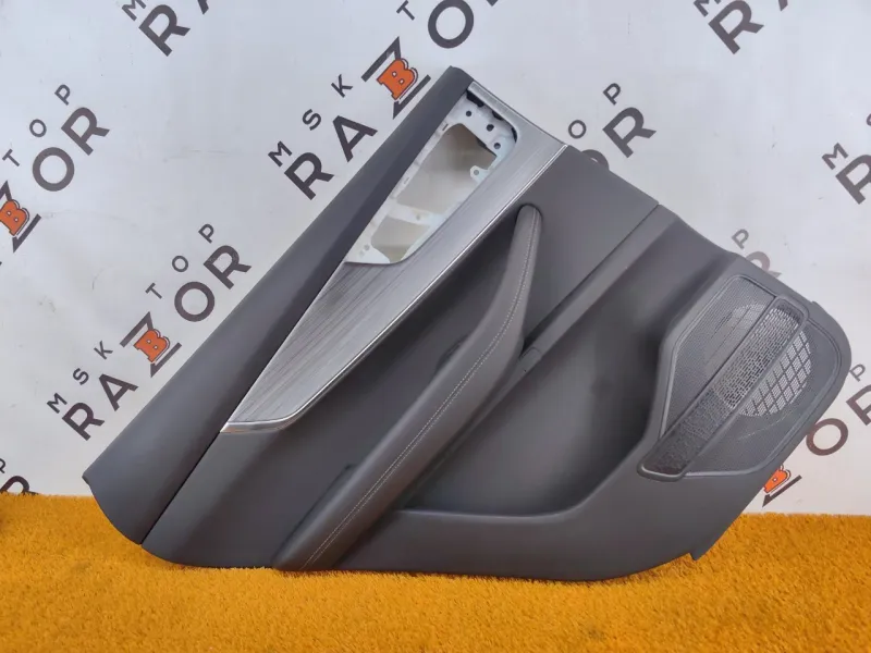 Обшивка двери