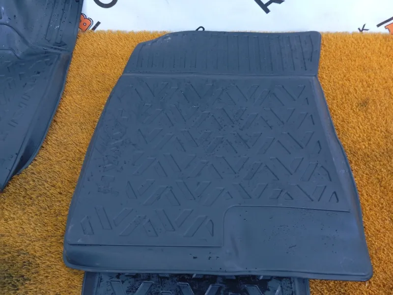 Коврик салона