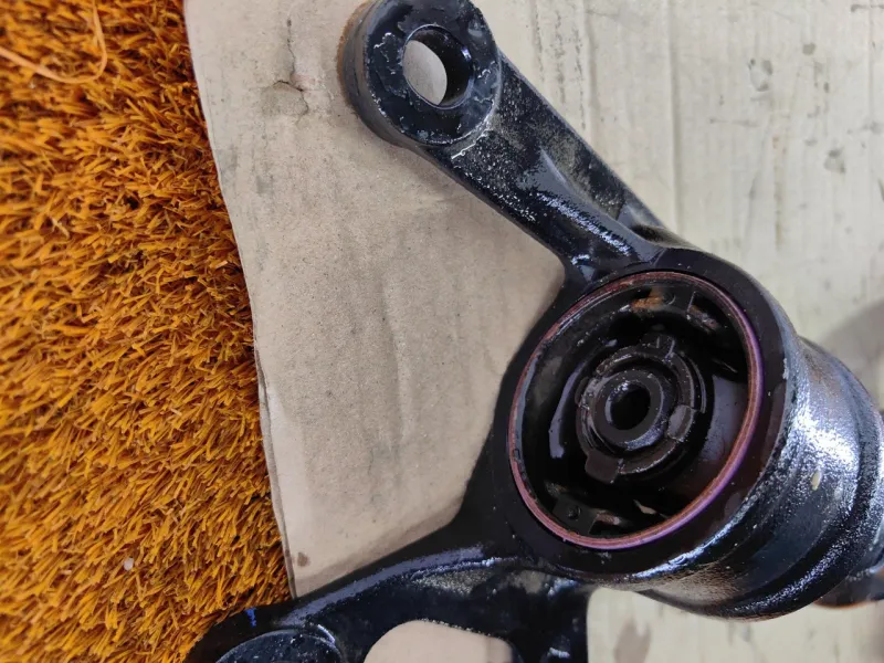 Рычаг подвески