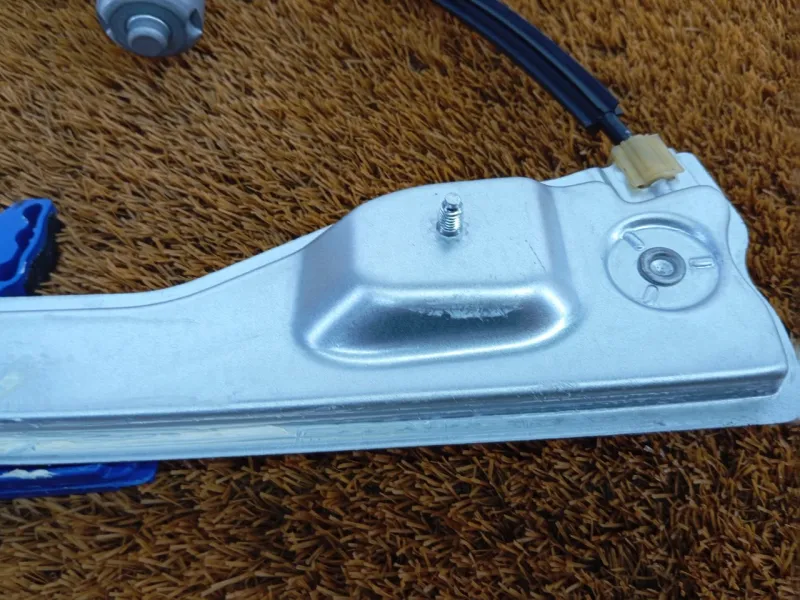 Стеклоподъемник