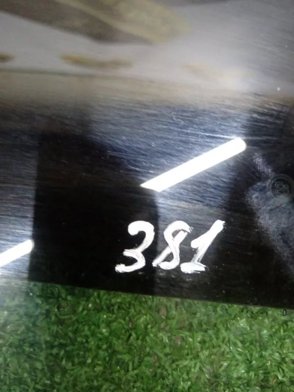 Стекло двери BMW X1 2010 51332990296 E84, переднее левое