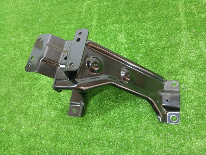 Кронштейн подлокотника