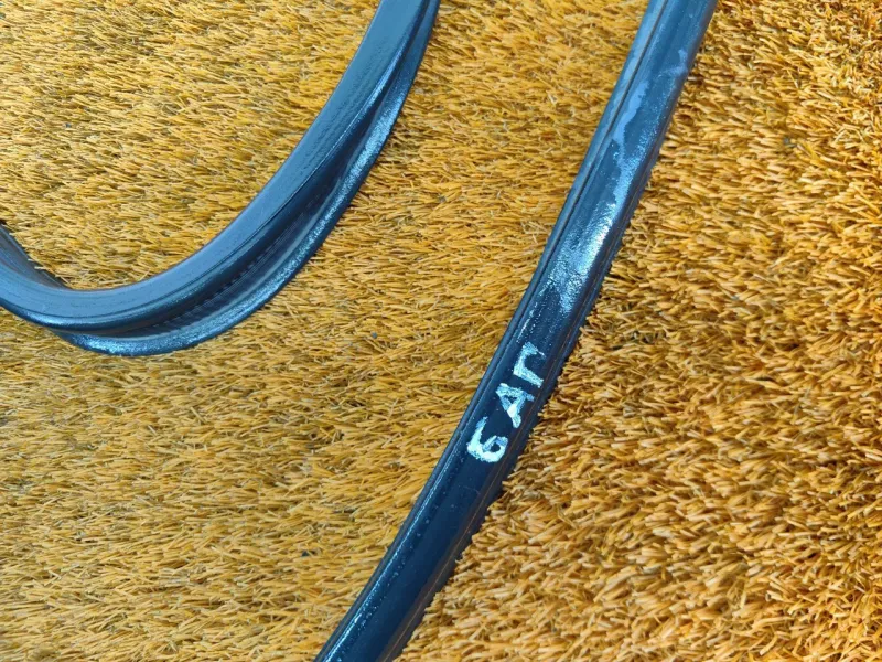 Уплотнитель багажника