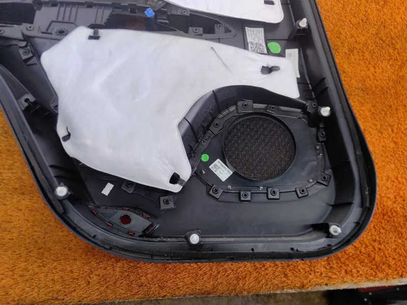 Обшивка двери