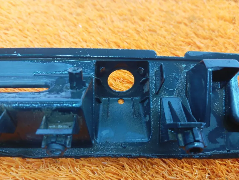 Накладка замка багажника