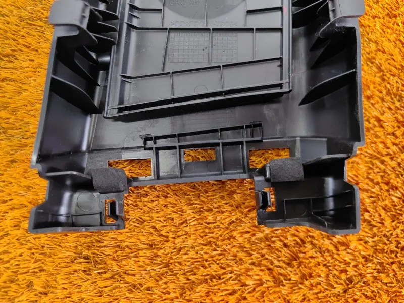 Обшивка центральной стойки