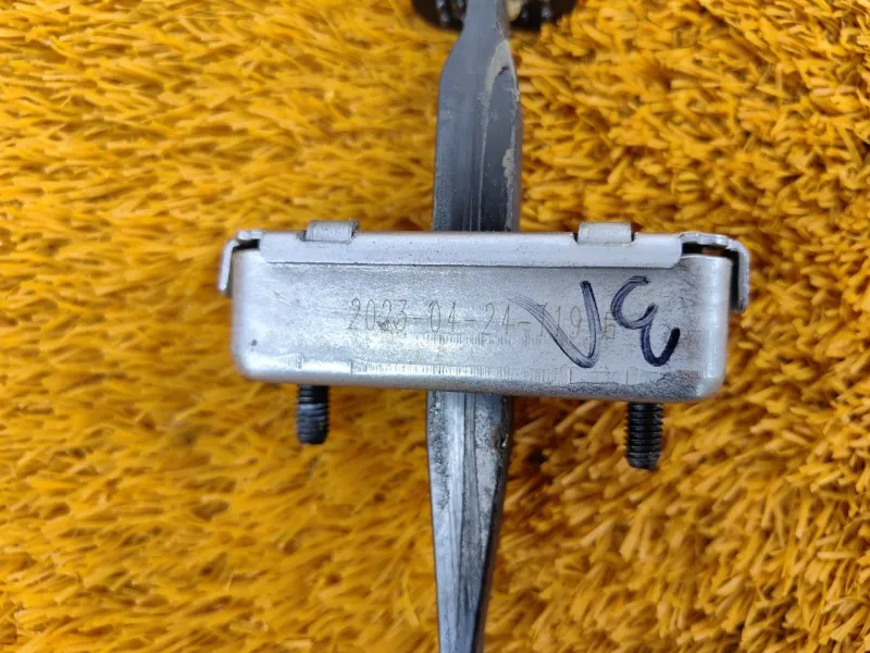 Ограничитель двери