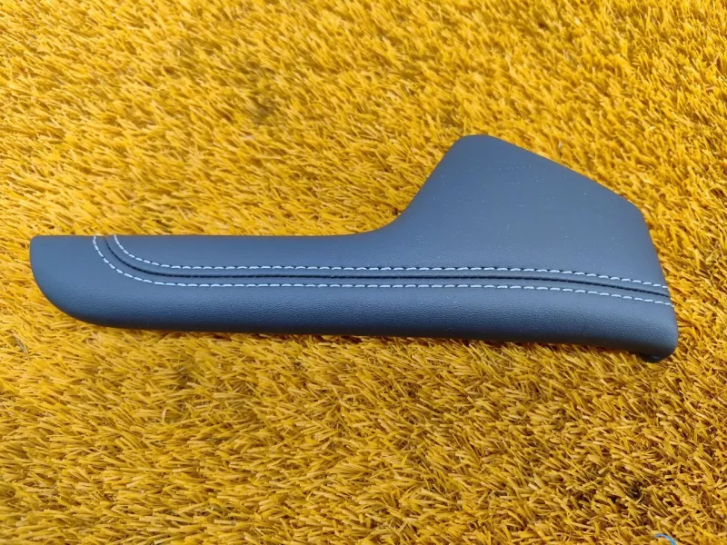 Накладка на торпедо