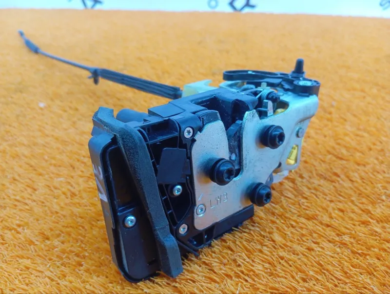 Замок двери