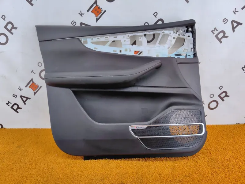 Обшивка двери