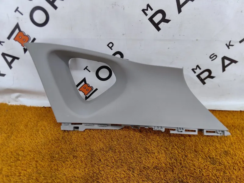 Накладка на стойку кузова