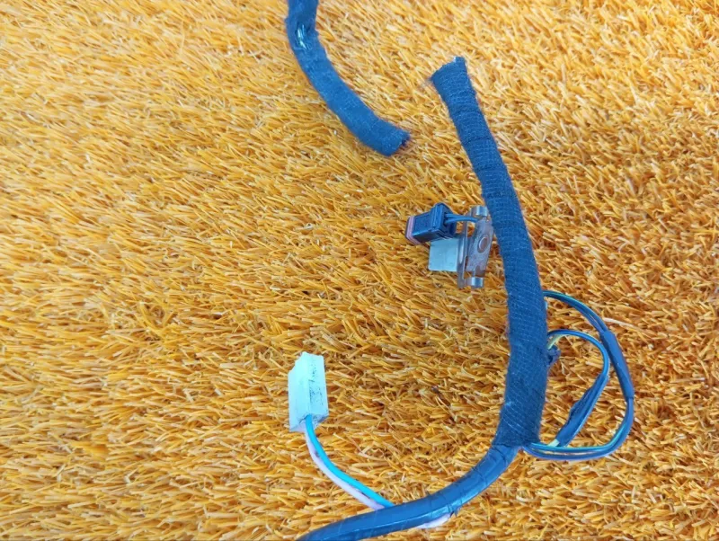 Зеркальный элемент