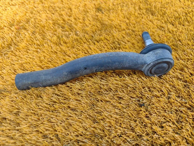 Рулевой наконечник