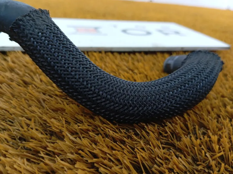 Патрубок отопителя