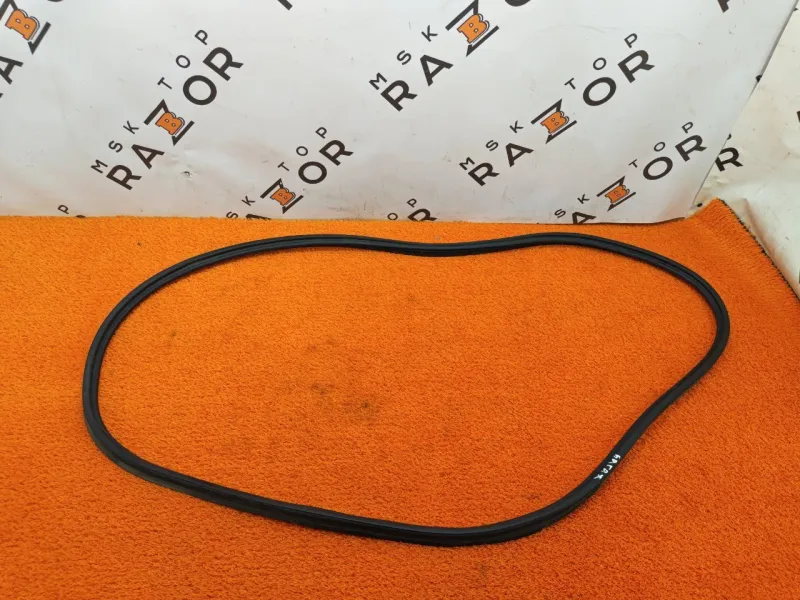 Уплотнитель багажника