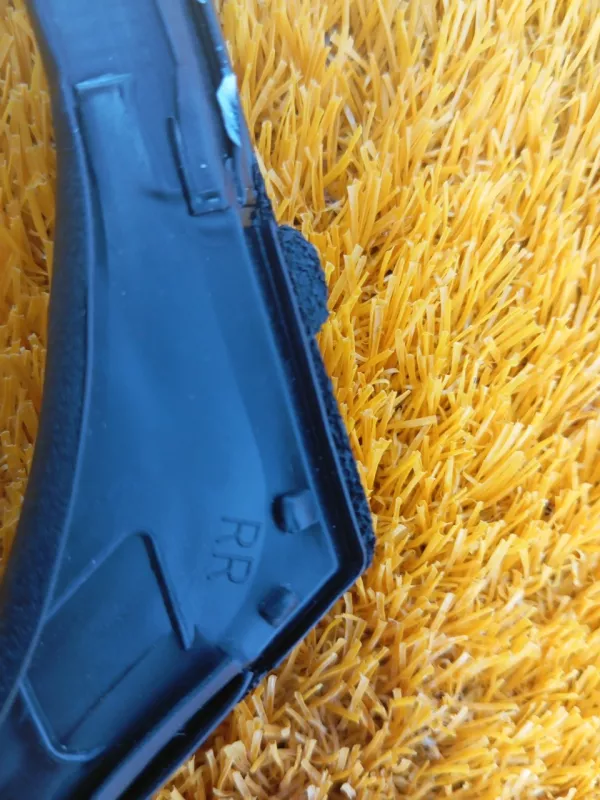 Уплотнитель стекла двери