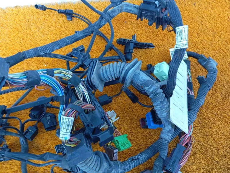 Проводка подкапотная