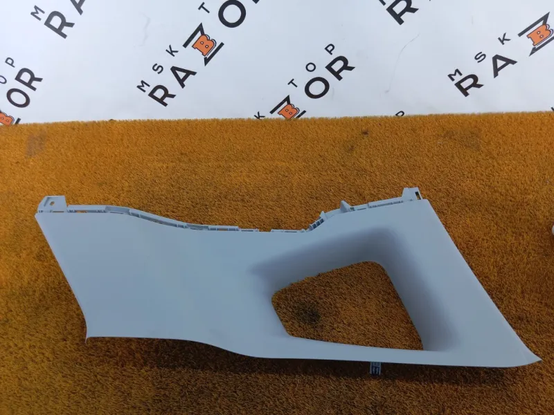 Накладка на стойку кузова