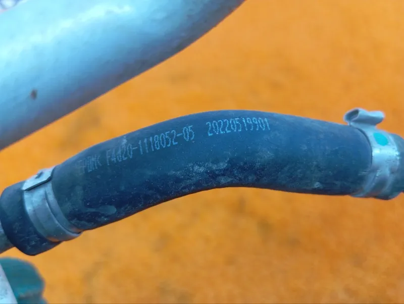 Трубка системы охлаждения