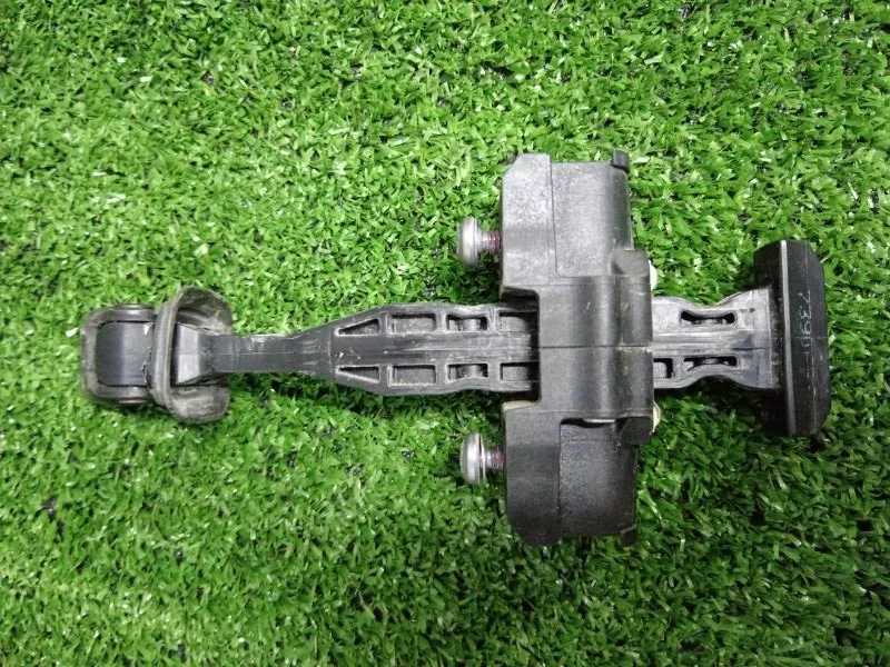 Ограничитель двери