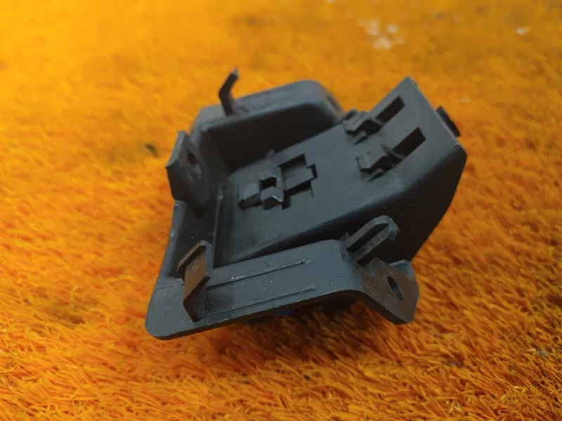 Ручка открывания капота