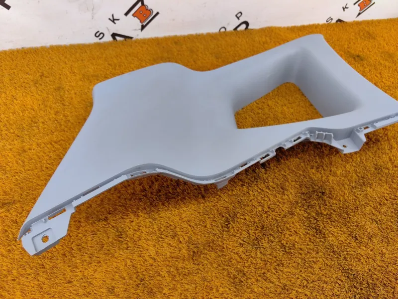 Накладка на стойку кузова