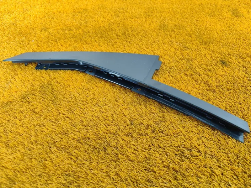 Молдинг двери