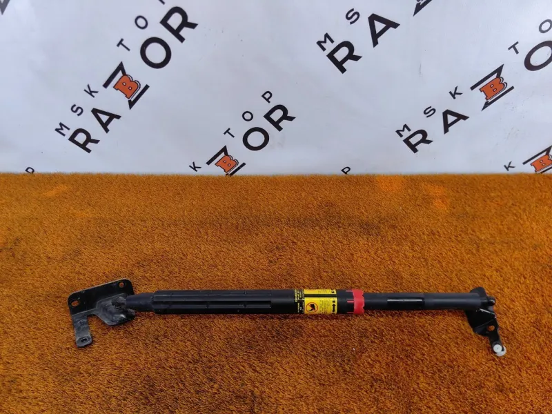 Амортизатор багажника