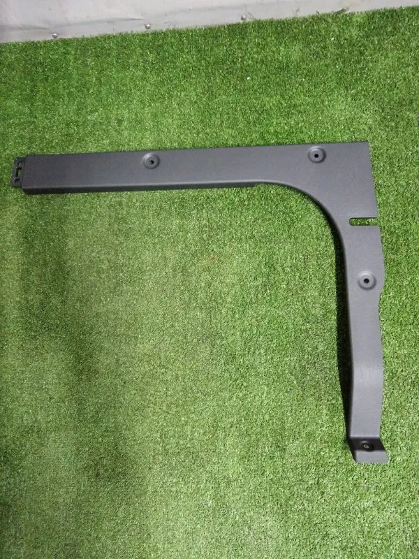 Накладка крышки багажника