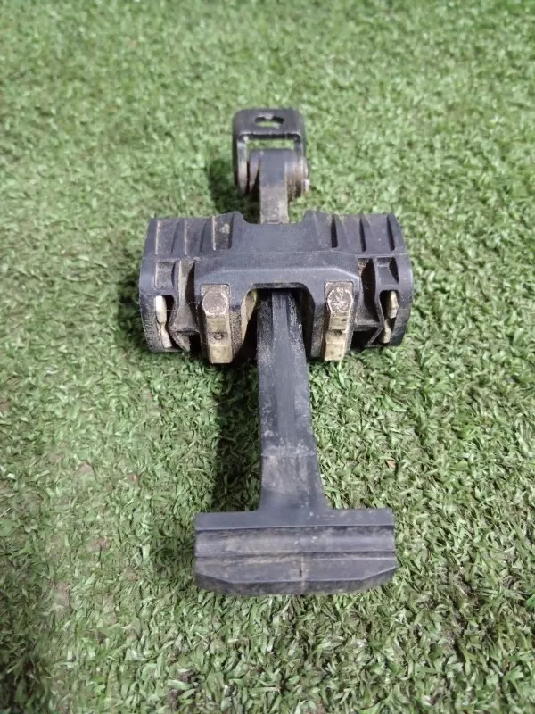 Ограничитель двери BMW 3-Series 2005 51227176808 E90, задний