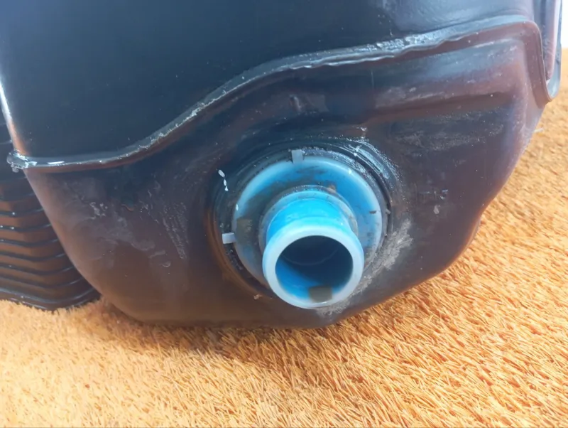 Бак топливный