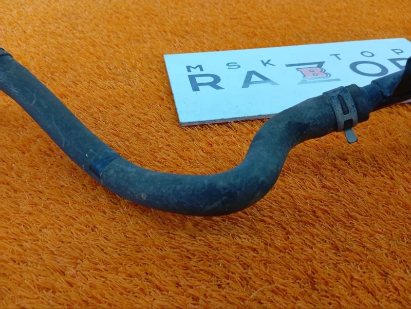 Трубка системы охлаждения