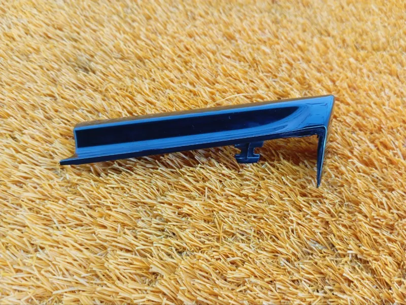 Накладка торпедо декоративная