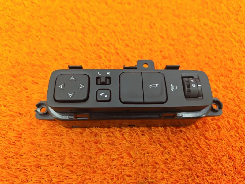 Блок управления зеркалами