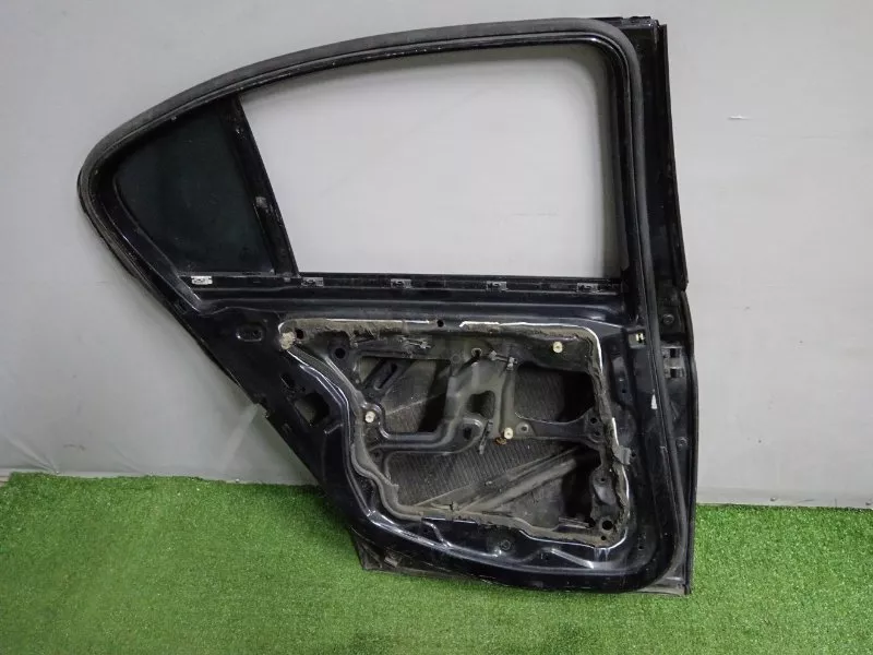 Дверь BMW 3-Series 2007 41007203647 E90, задняя левая