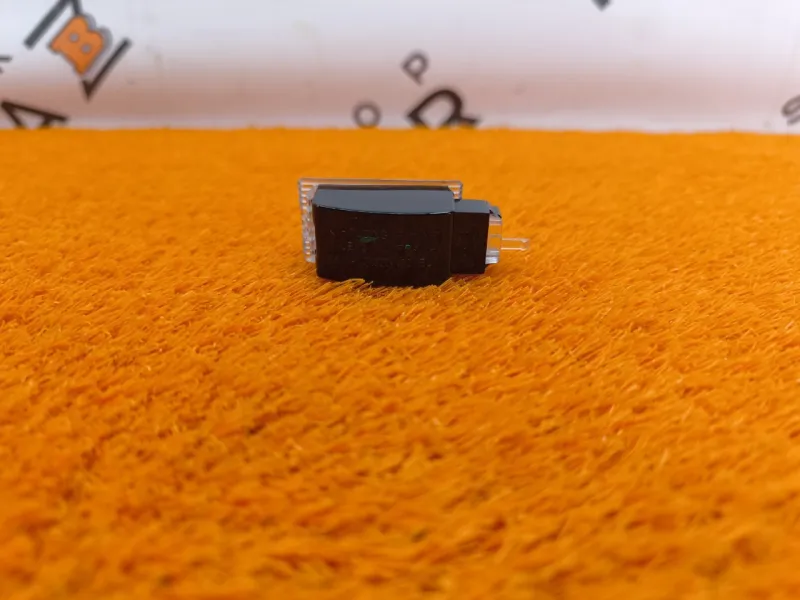 Плафон подсветки багажника