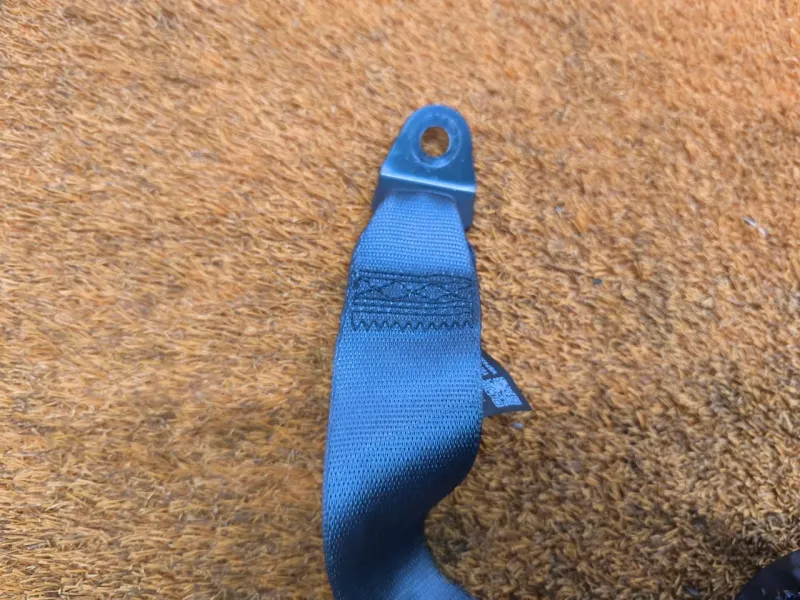 Ремень безопасности