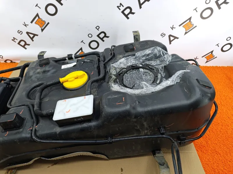 Бак топливный