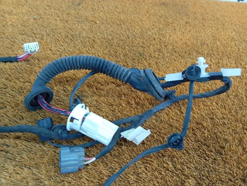 Проводка двери