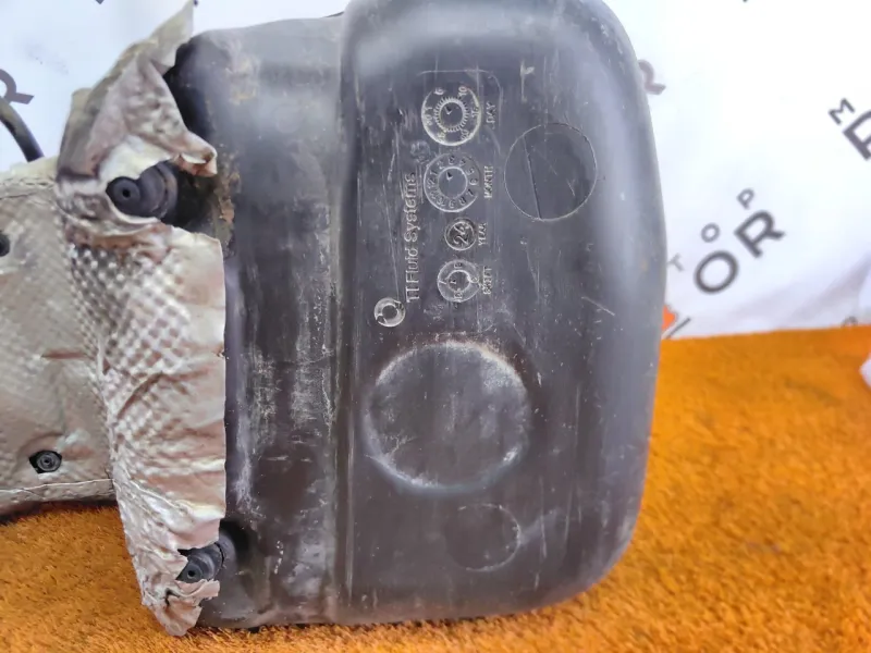 Бак топливный