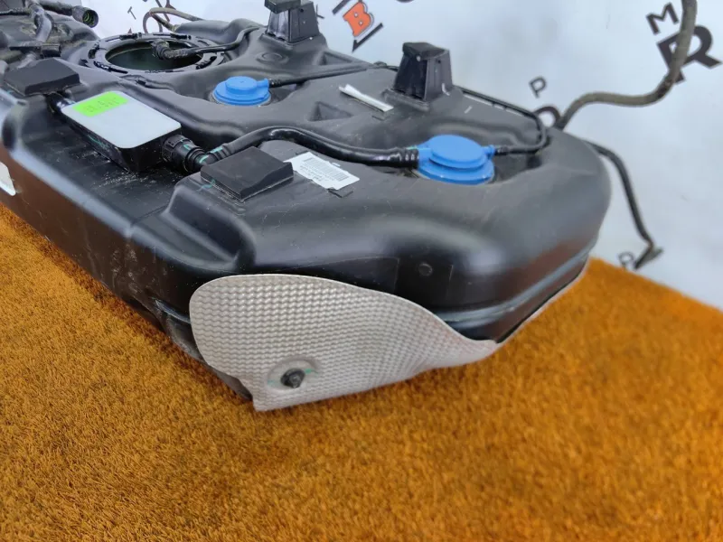 Бак топливный