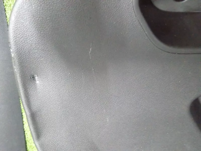 Обшивка двери багажника