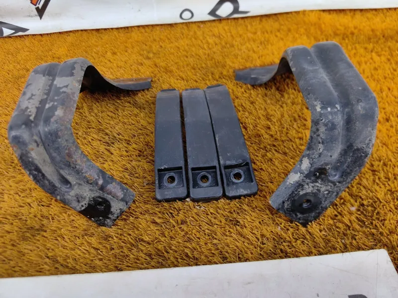 Крепление бампера