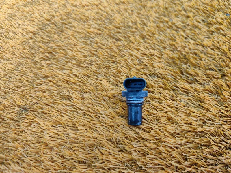 Датчик положения распредвала