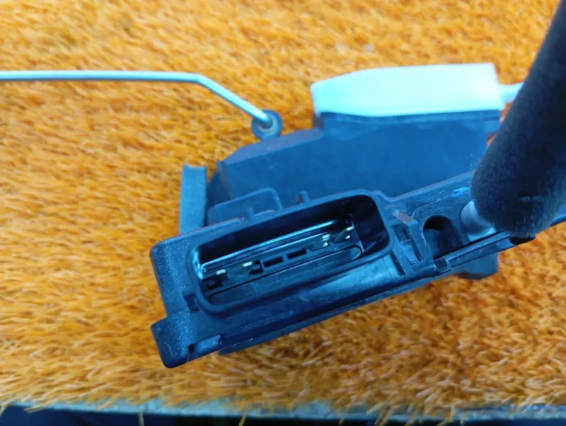 Замок двери